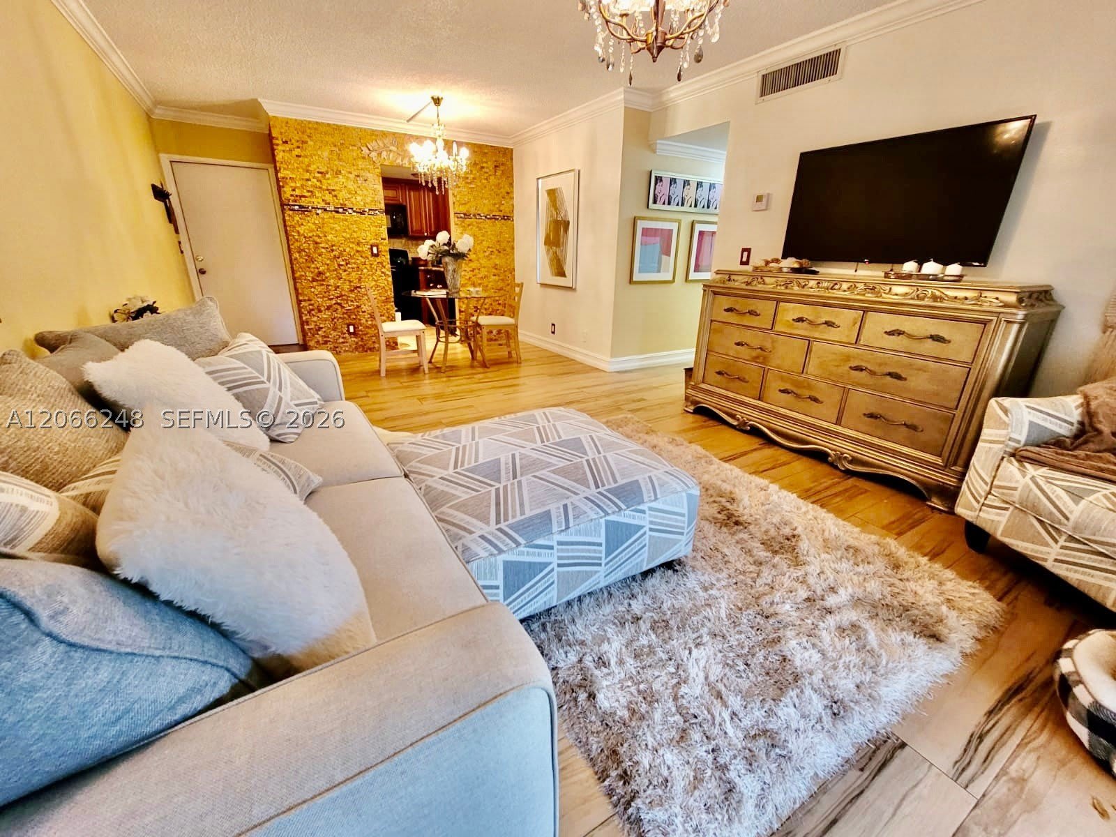 610 NW 13th St – photo 1