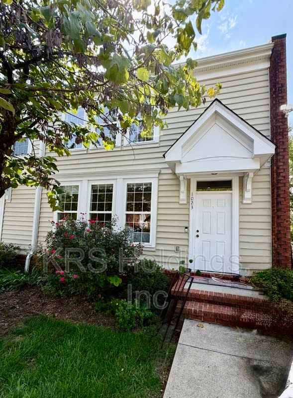 1023 Carrington Place – photo 1 of 219