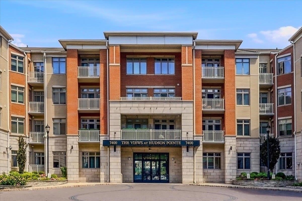 7400 RIVER RD – photo 1