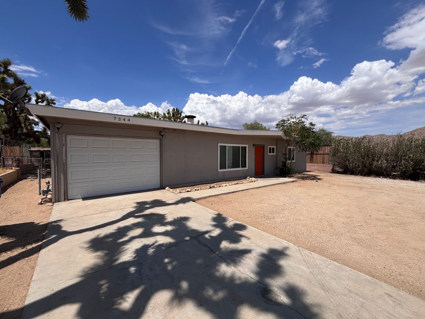 3 Bedroom 2 Bath House in prime location to elementary school in Yucca Valley – photo 1 of 26