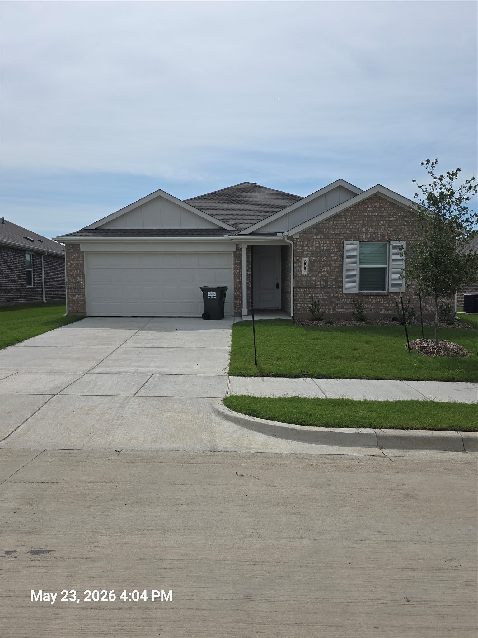 909 Cole Street – photo 1 of 21