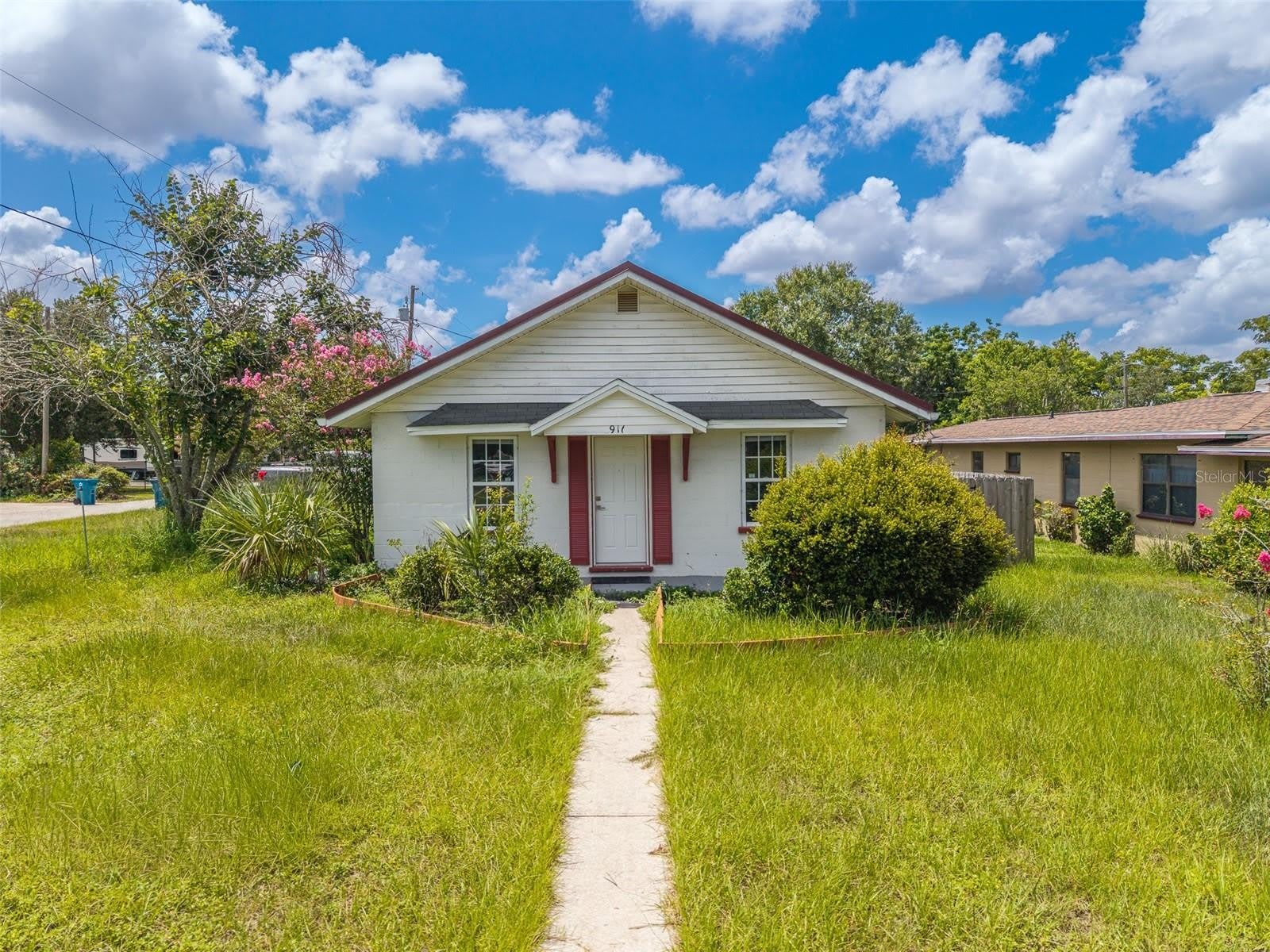 916 Cohassett Avenue – photo 1