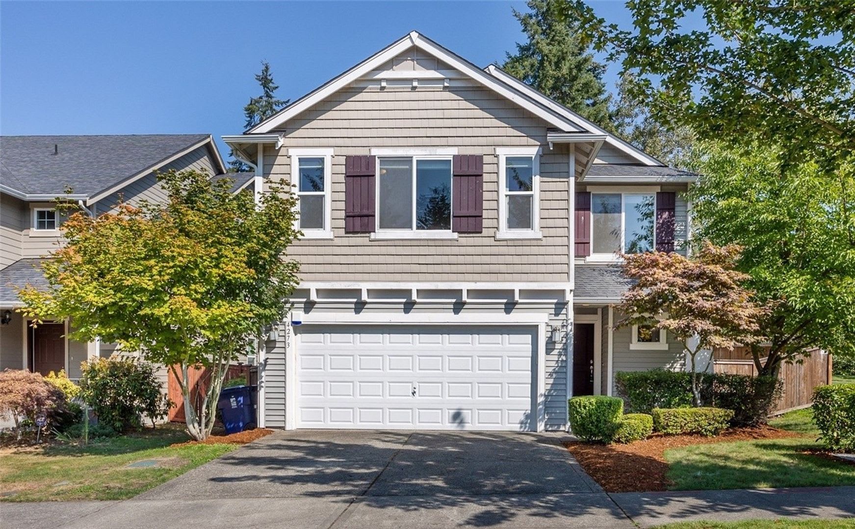 Updated 3 bedroom, 2.5 bath home in Tacoma! – photo 1