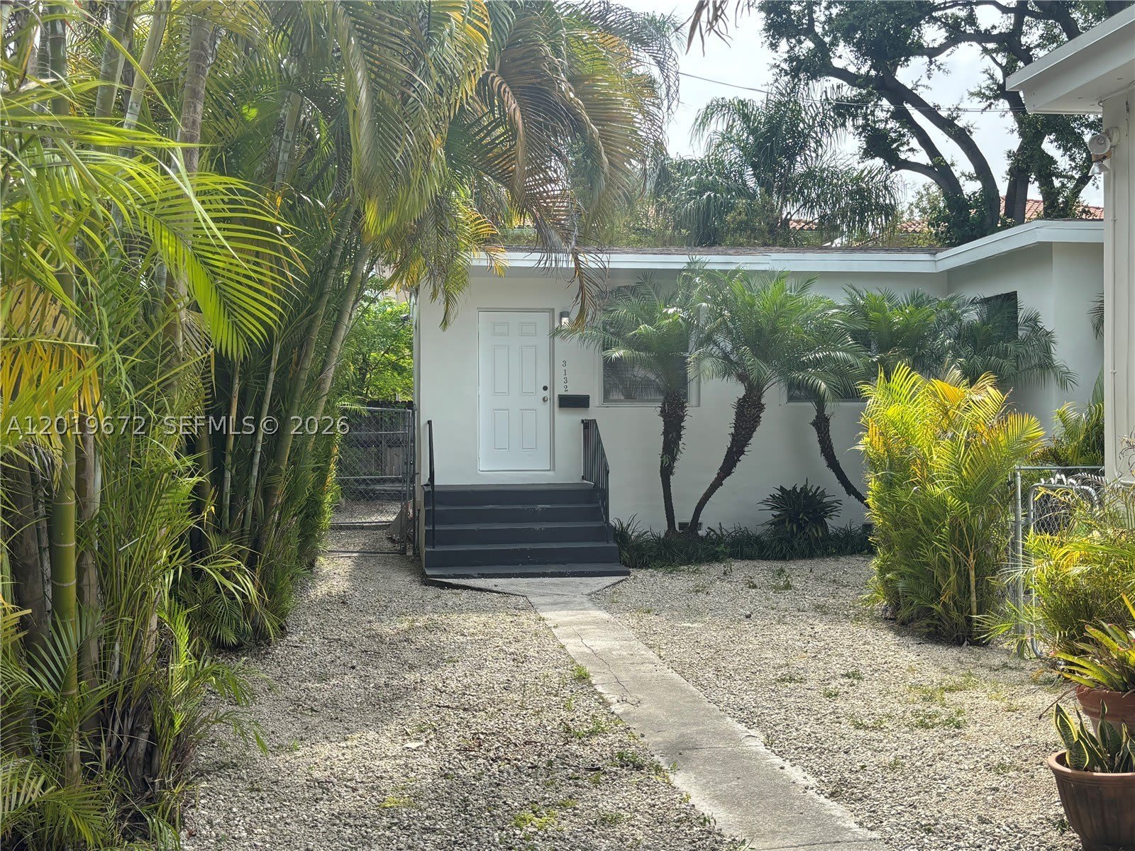 3132 Elizabeth St – photo 1