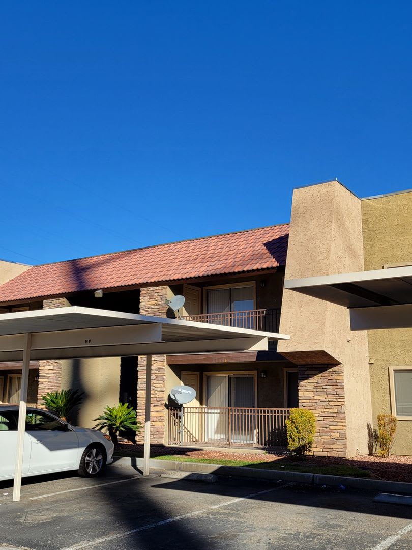 Bella Villa Guard Gated Condo – photo 1