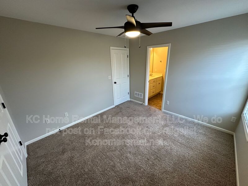 8608 W 165Th Pl – photo 1