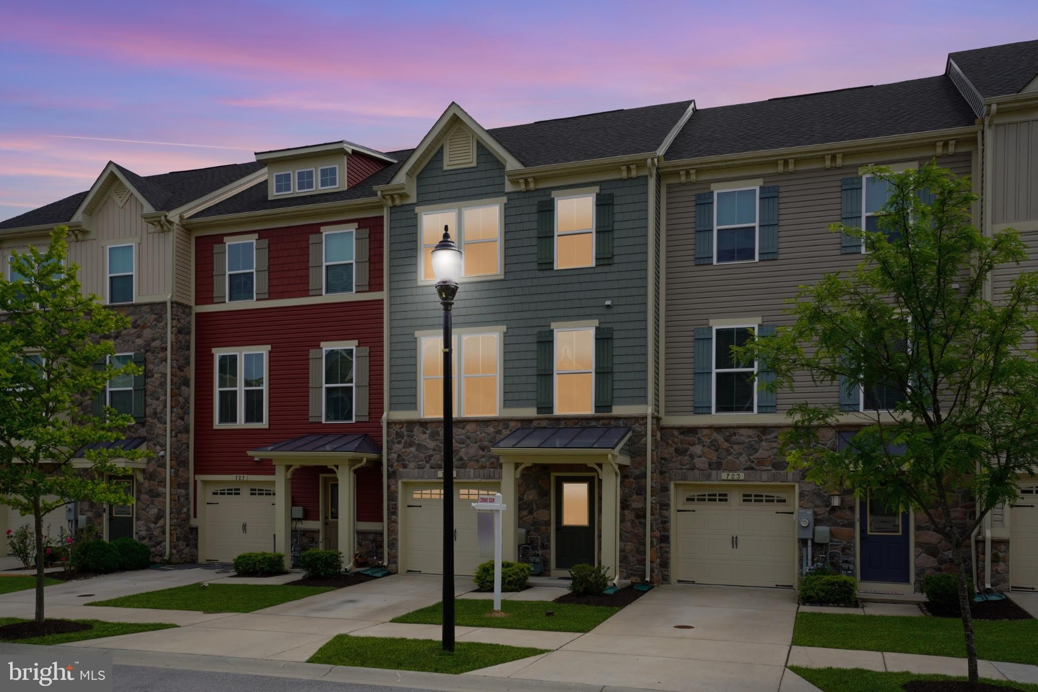 725 Apple Orchard Drive – photo 1 of 283