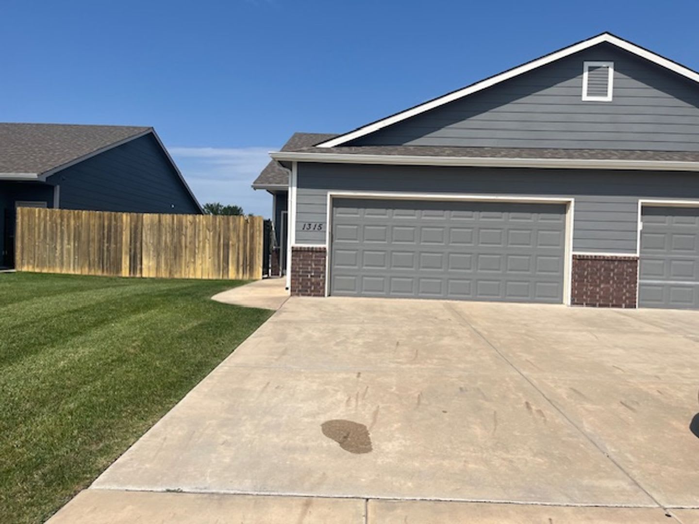 3 Bedroom 2 Bath Duplex Located in Andover – photo 1 of 18