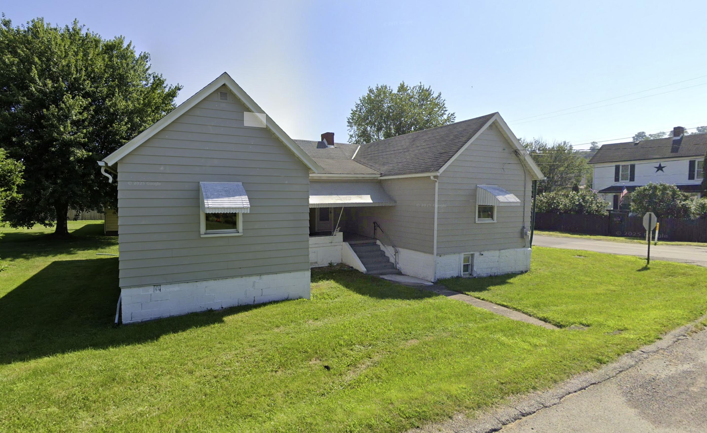 385 Hallam Ave