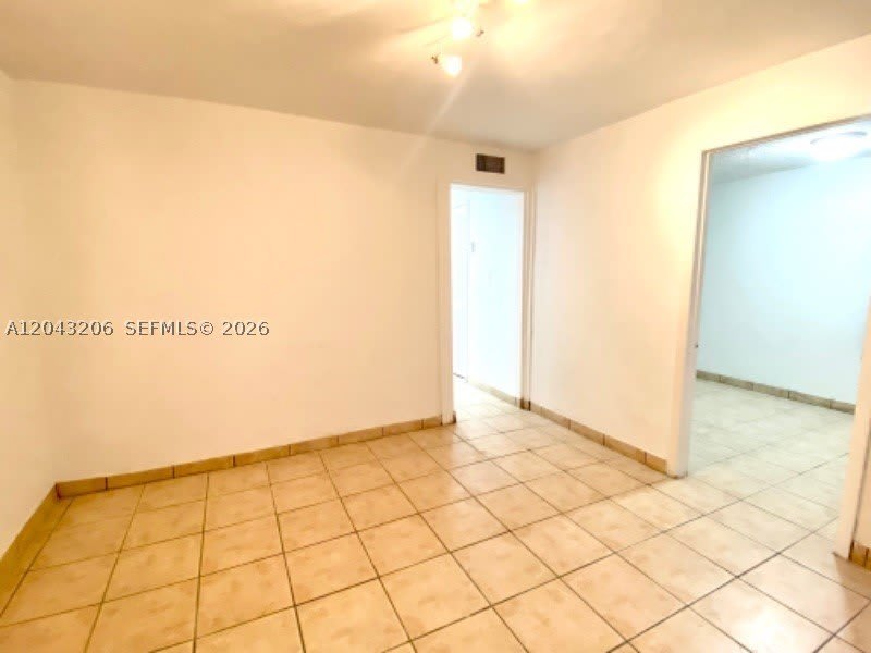 4307 SW 9th ST – photo 1