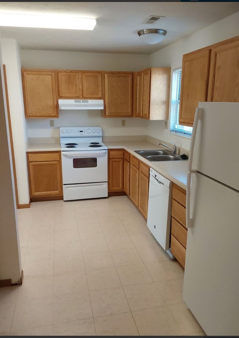 2BR 60% Glenn View II – photo 1 of 2