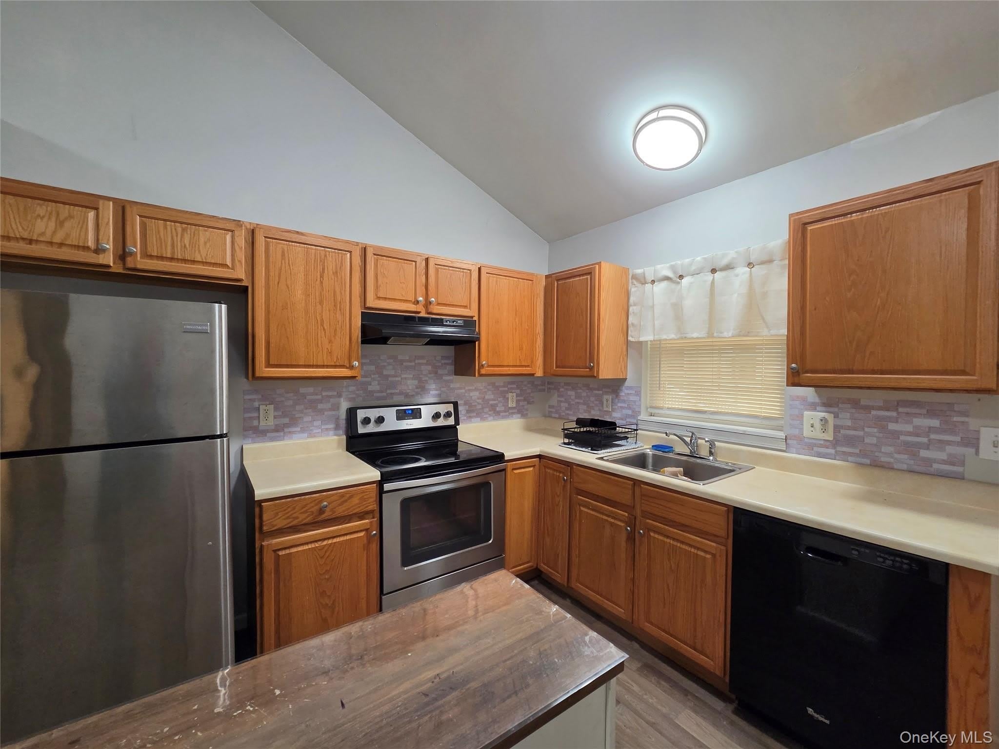 706 Tower Avenue – photo 1 of 20