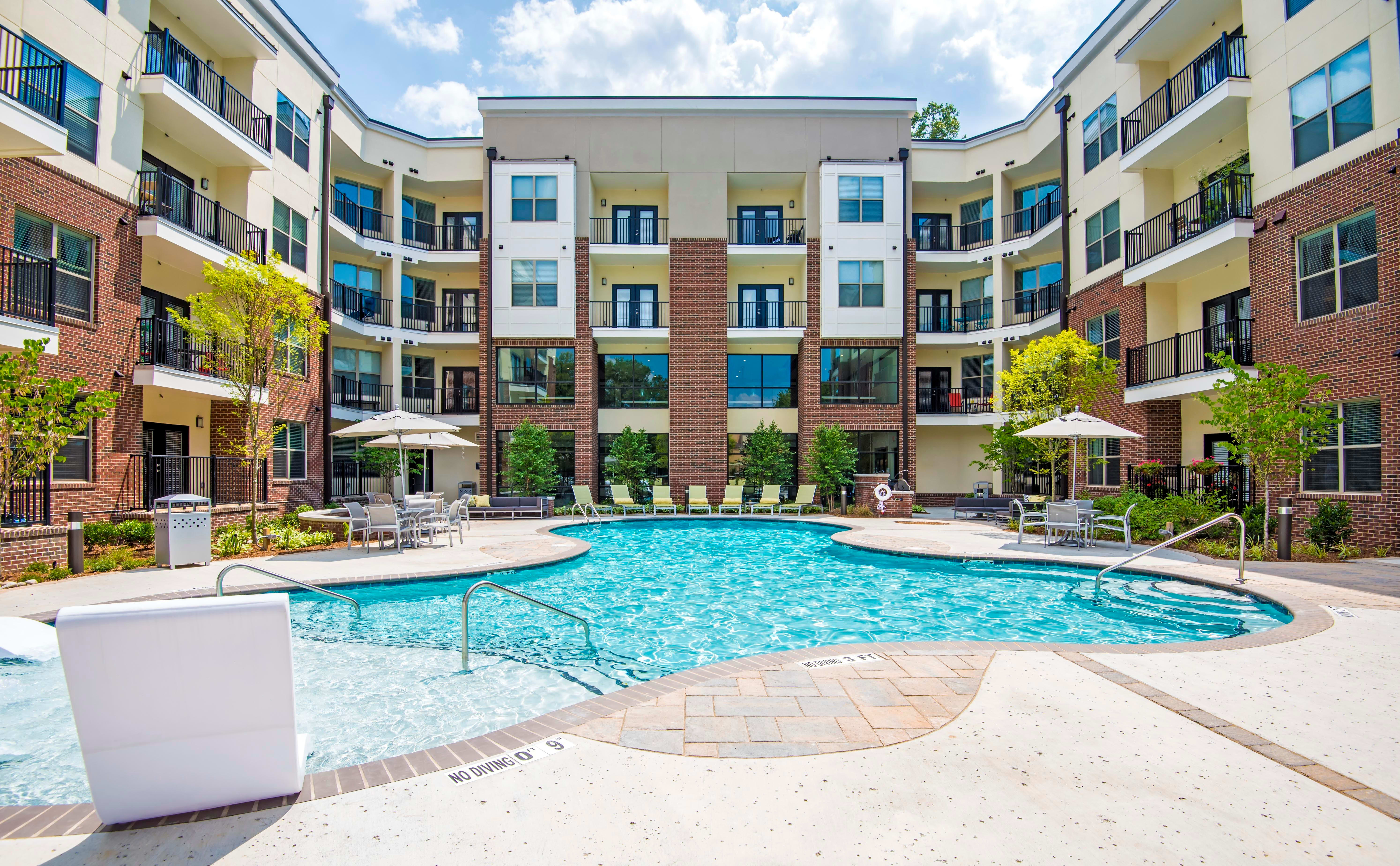 Jones Grant Urban Flats – photo 1