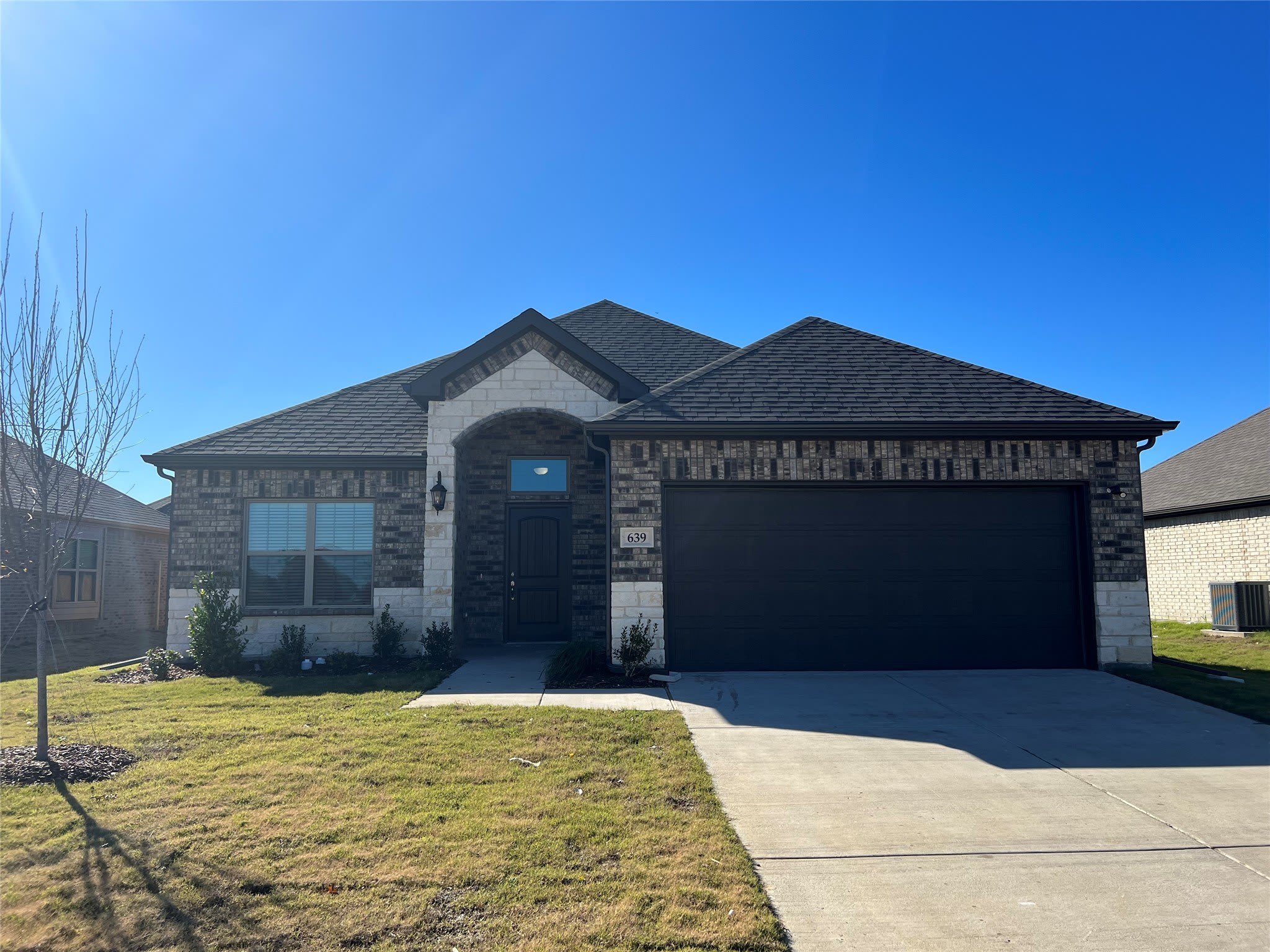 639 Comal Drive – photo 1 of 20