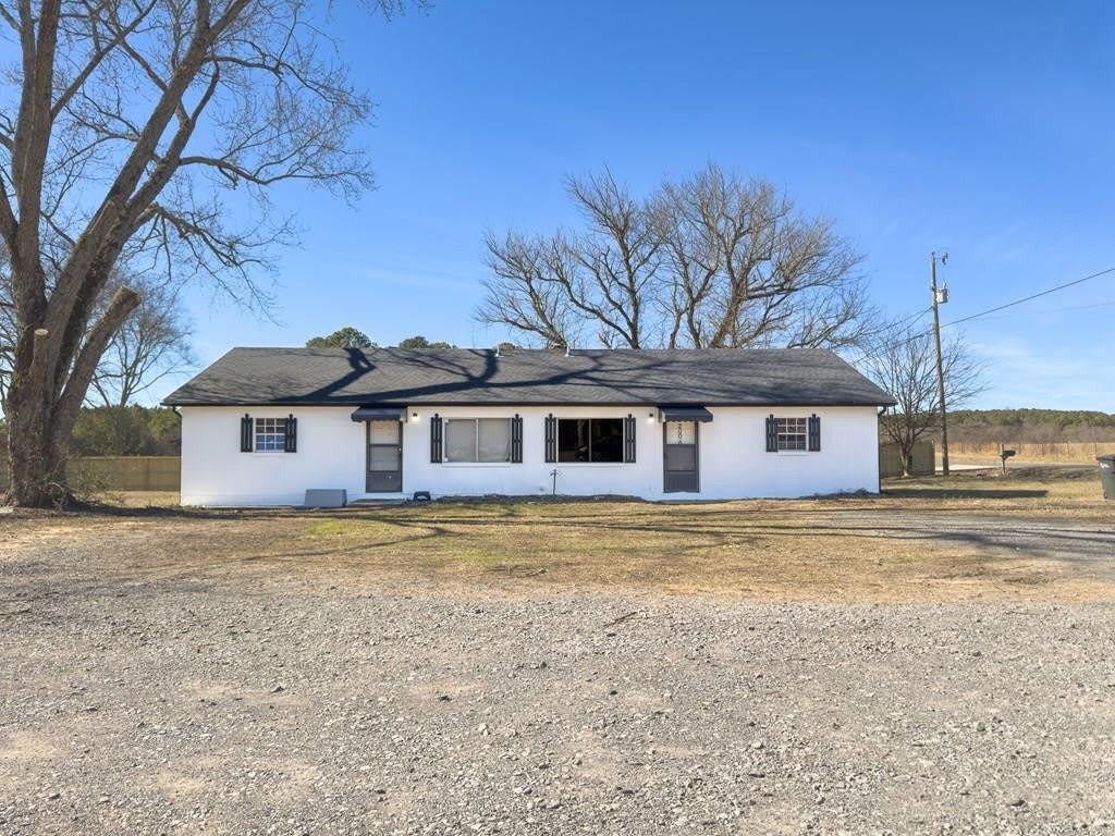 200 Old Praters Mill Road – photo 1 of 9