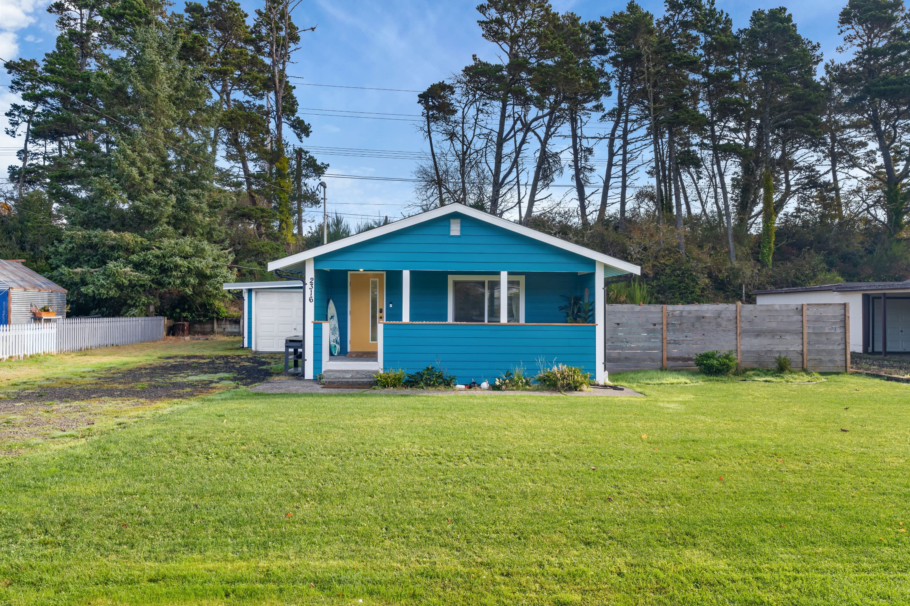2316 South Pleasant Drive – photo 1 of 23