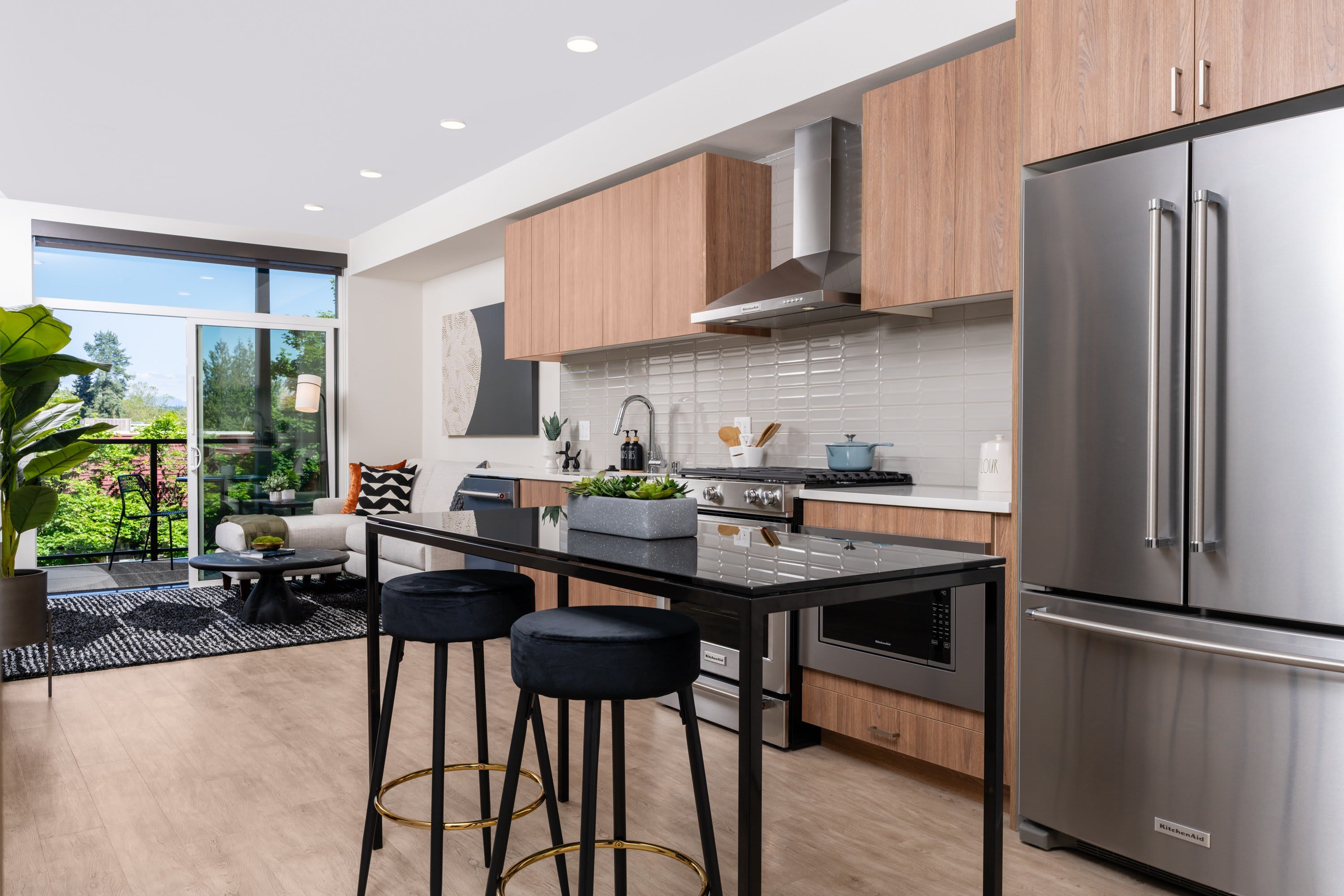 Eastline Grand – photo 1