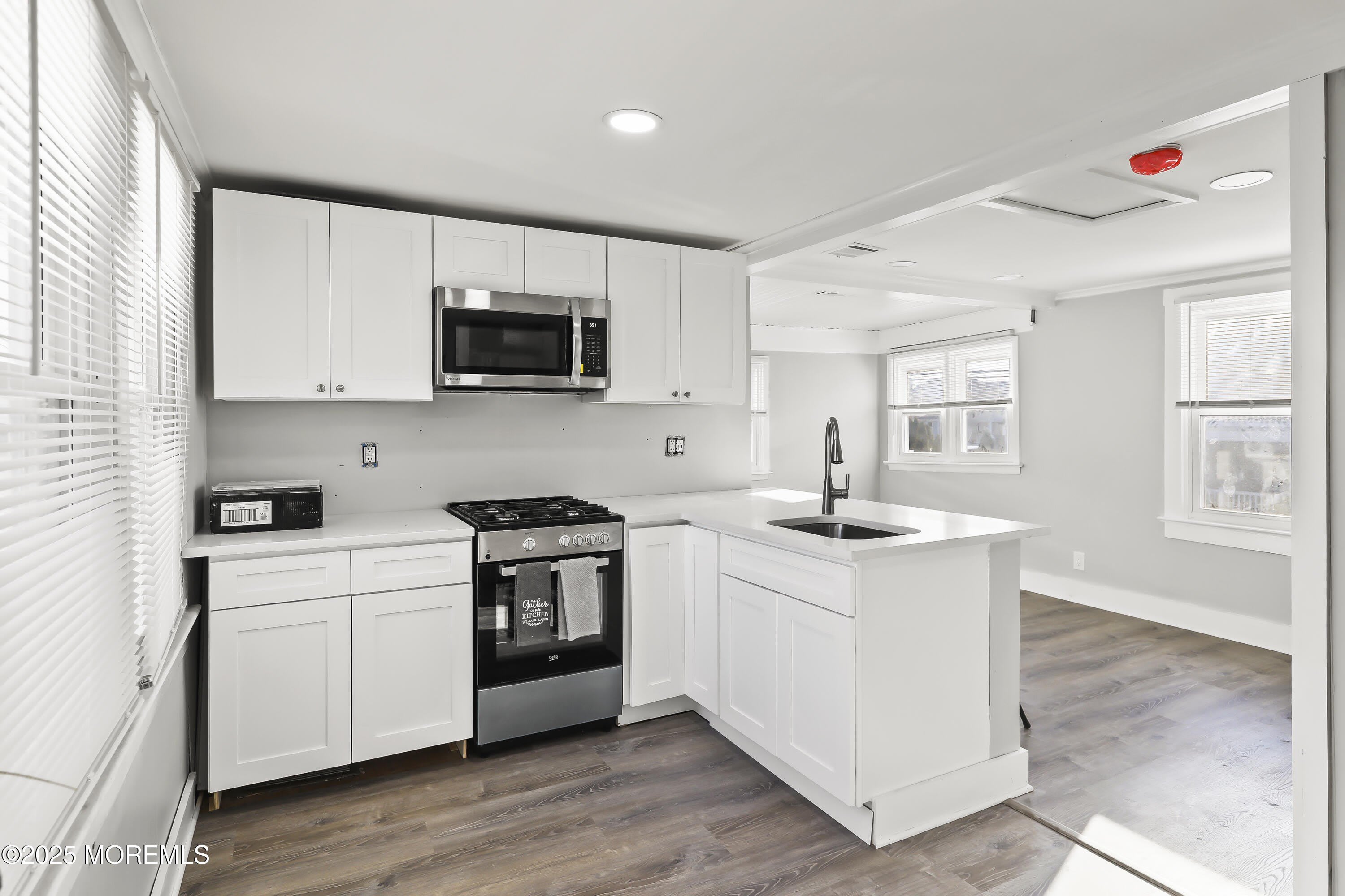 324 Mccabe Avenue – photo 1 of 10