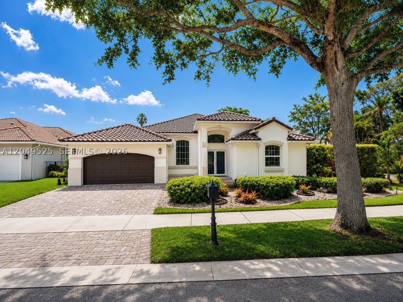 2616 Oakbrook Ct – photo 1