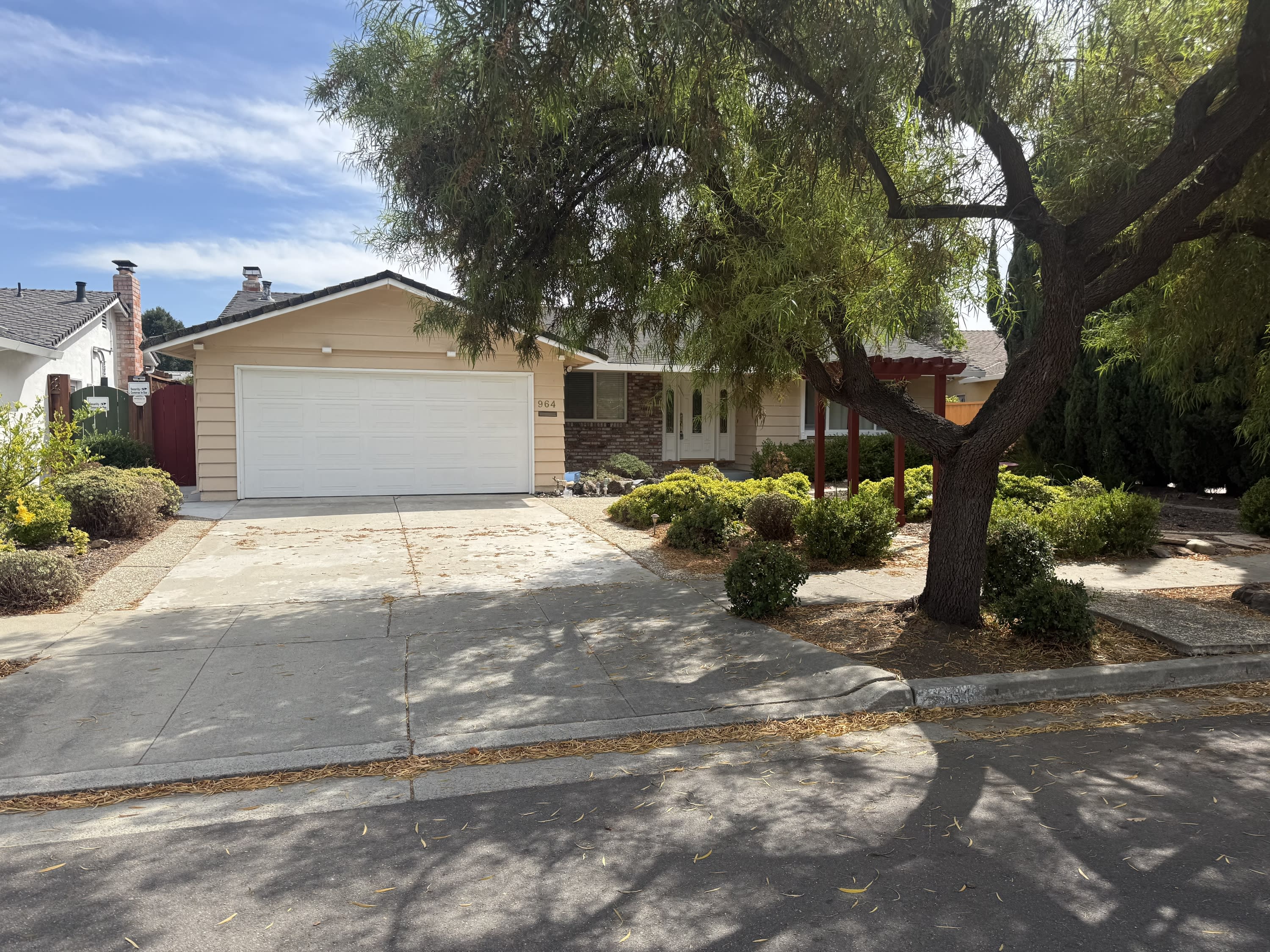 964 Dawnview Court – photo 1