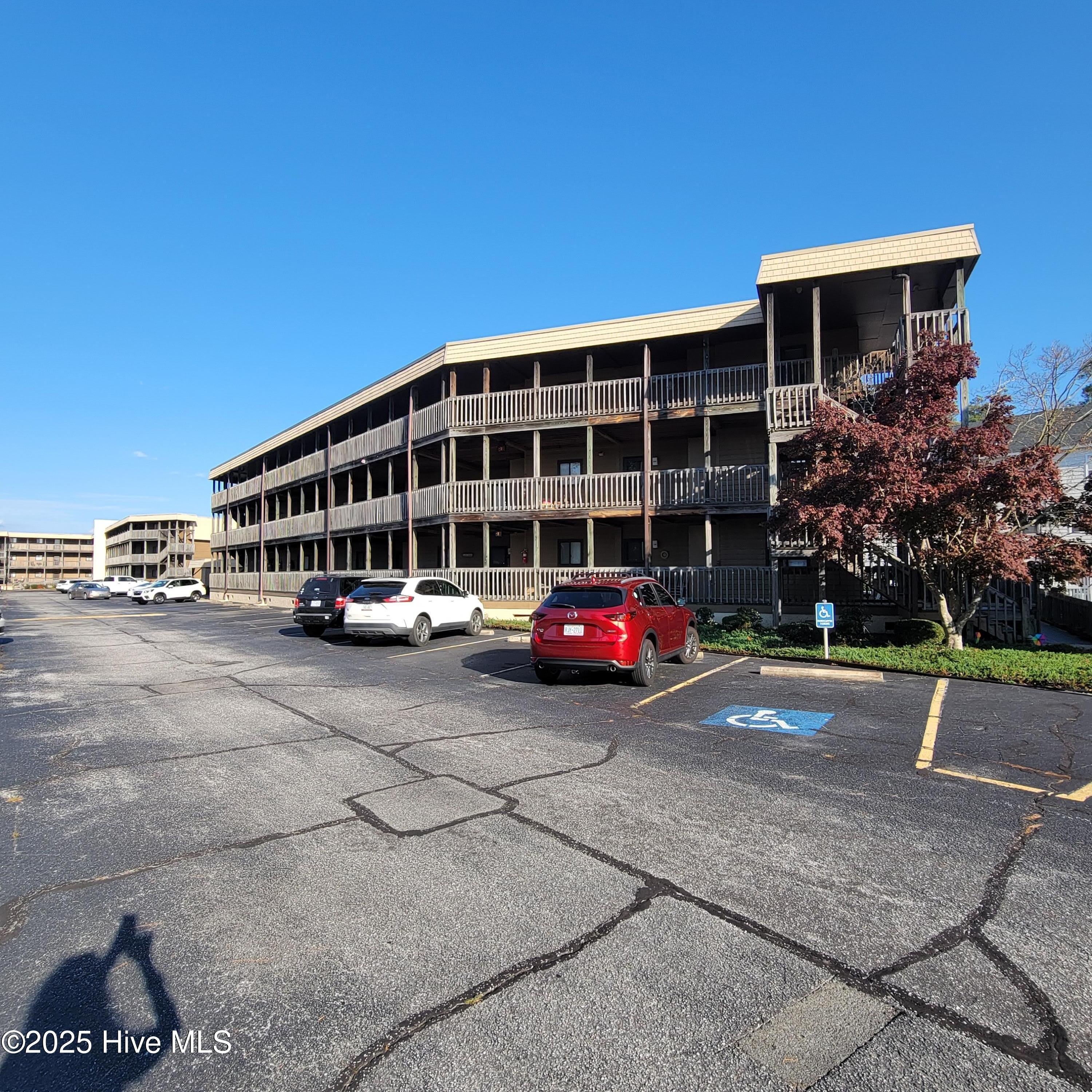 313 Lake Place Condo Drive – photo 1 of 24