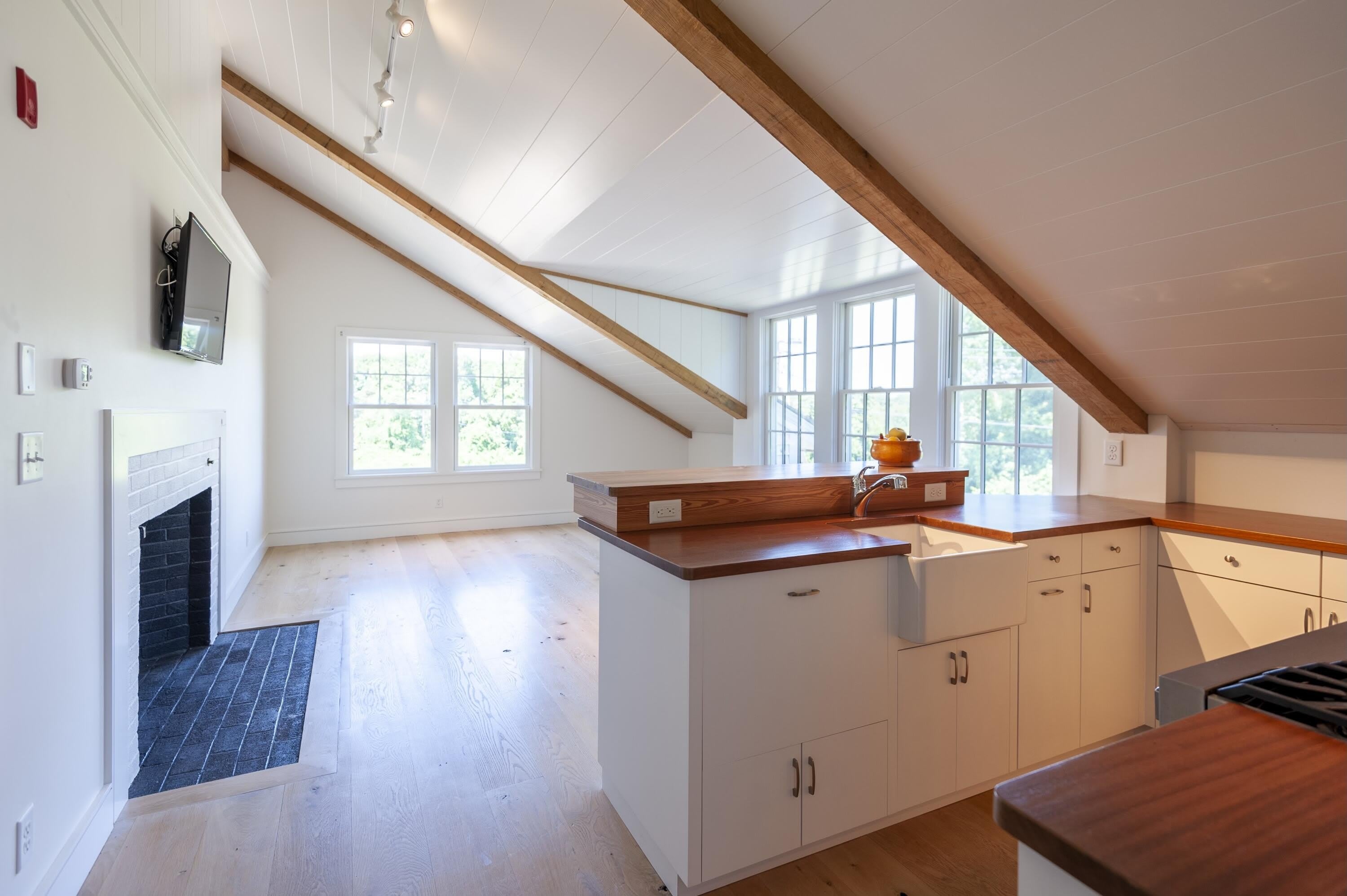 550 W Falmouth Highway – photo 1