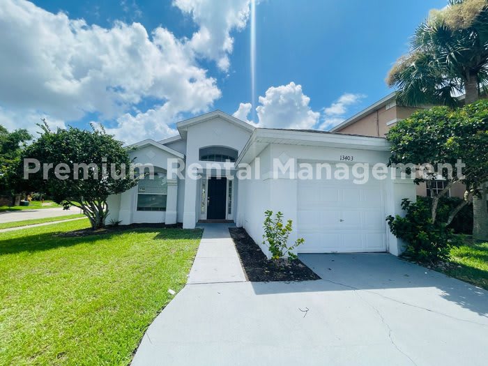 13403 Greenpointe Drive – photo 1