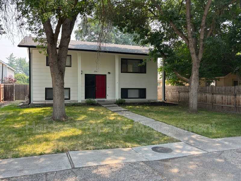 2106 N 33rd St. – photo 1