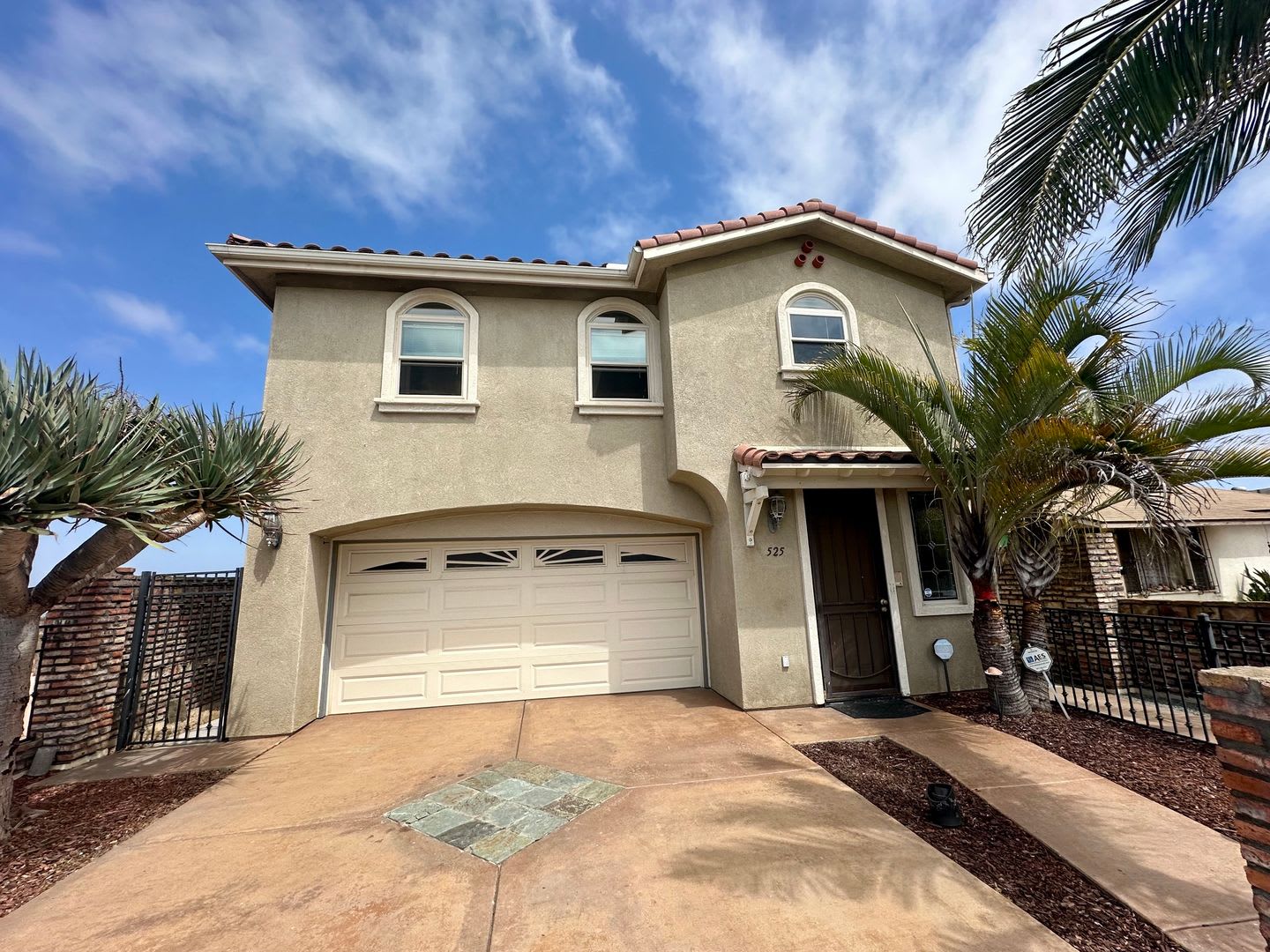 Huge Bay Front 3 Bed 2 5 Bath – photo 1