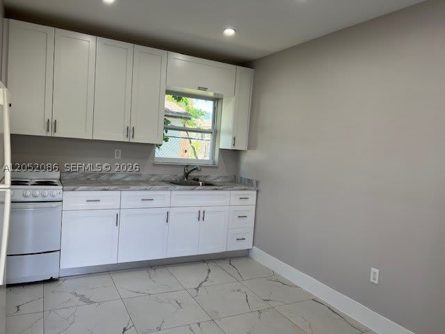 922 NW 2nd St – photo 1
