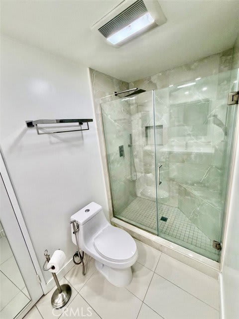 21545 Erwin Street – photo 1