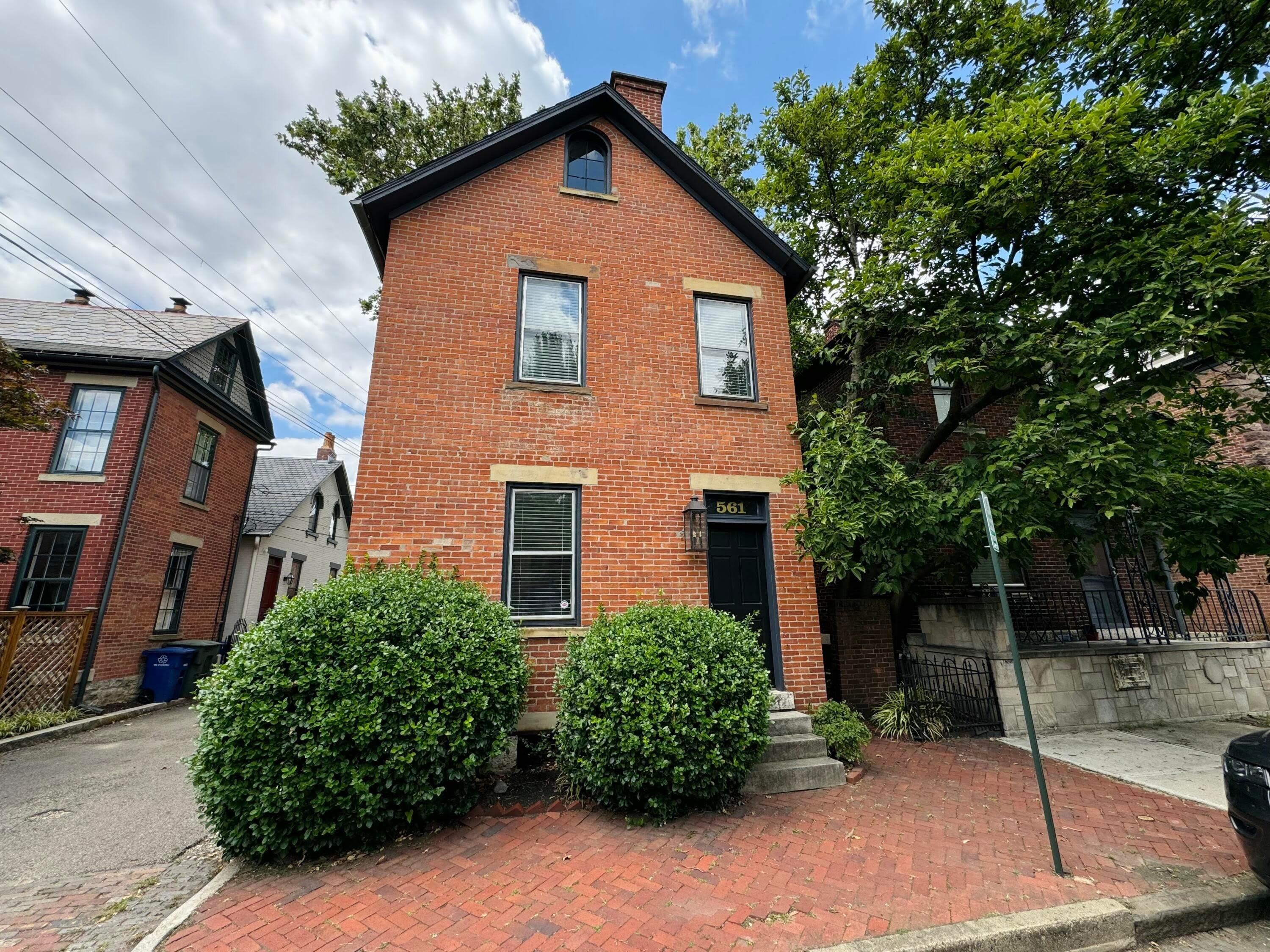 561 S 5Th Street – photo 1