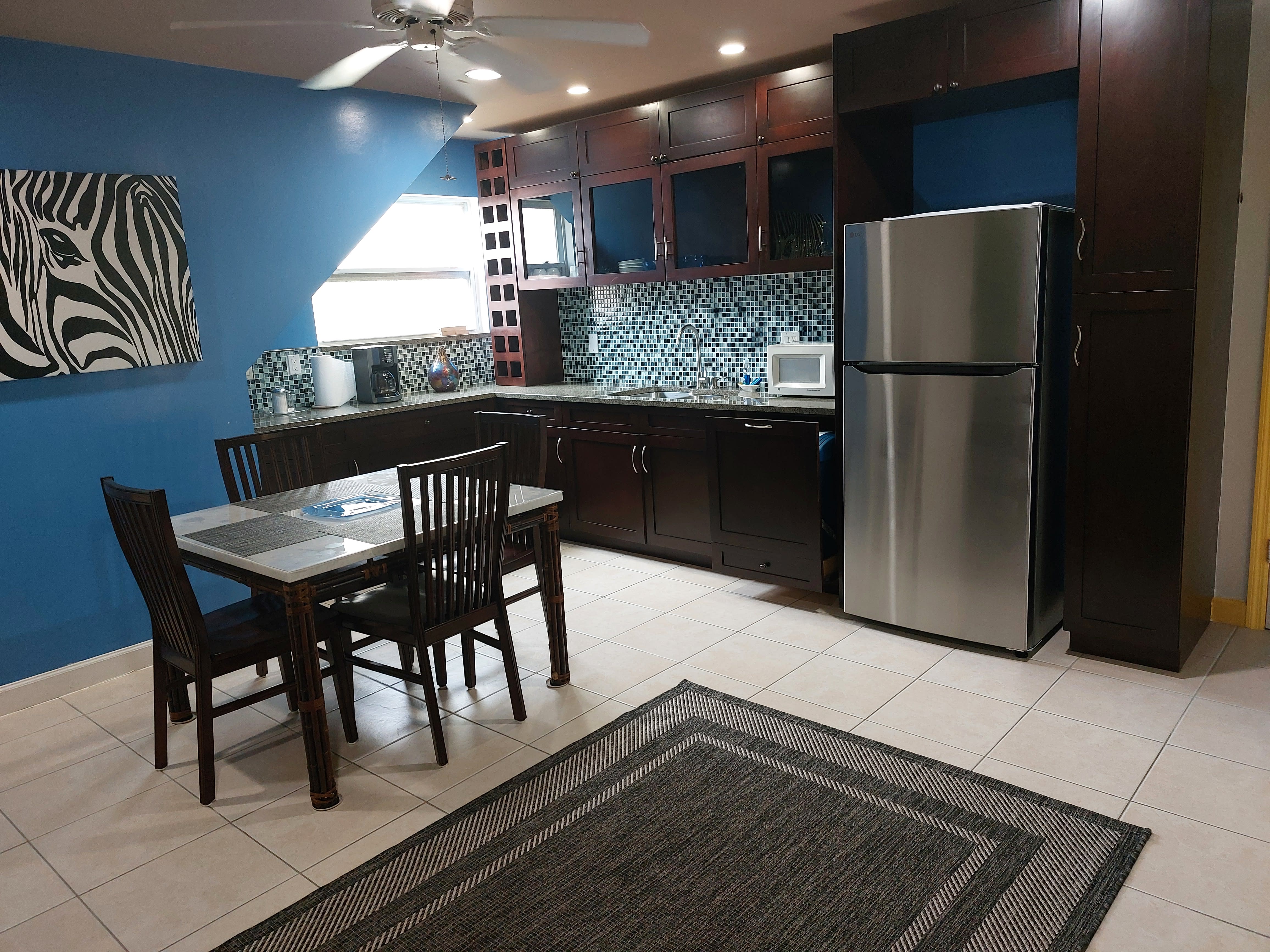 1057 Southwest Dalton Avenue – photo 1