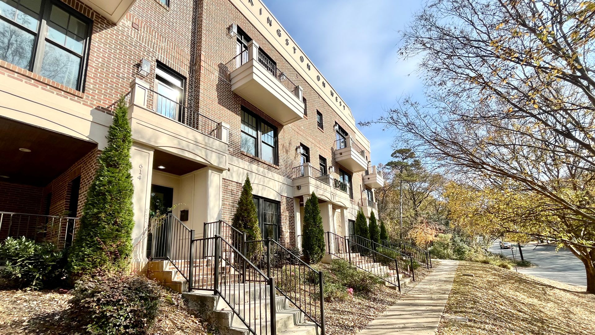610 West Blvd – photo 1