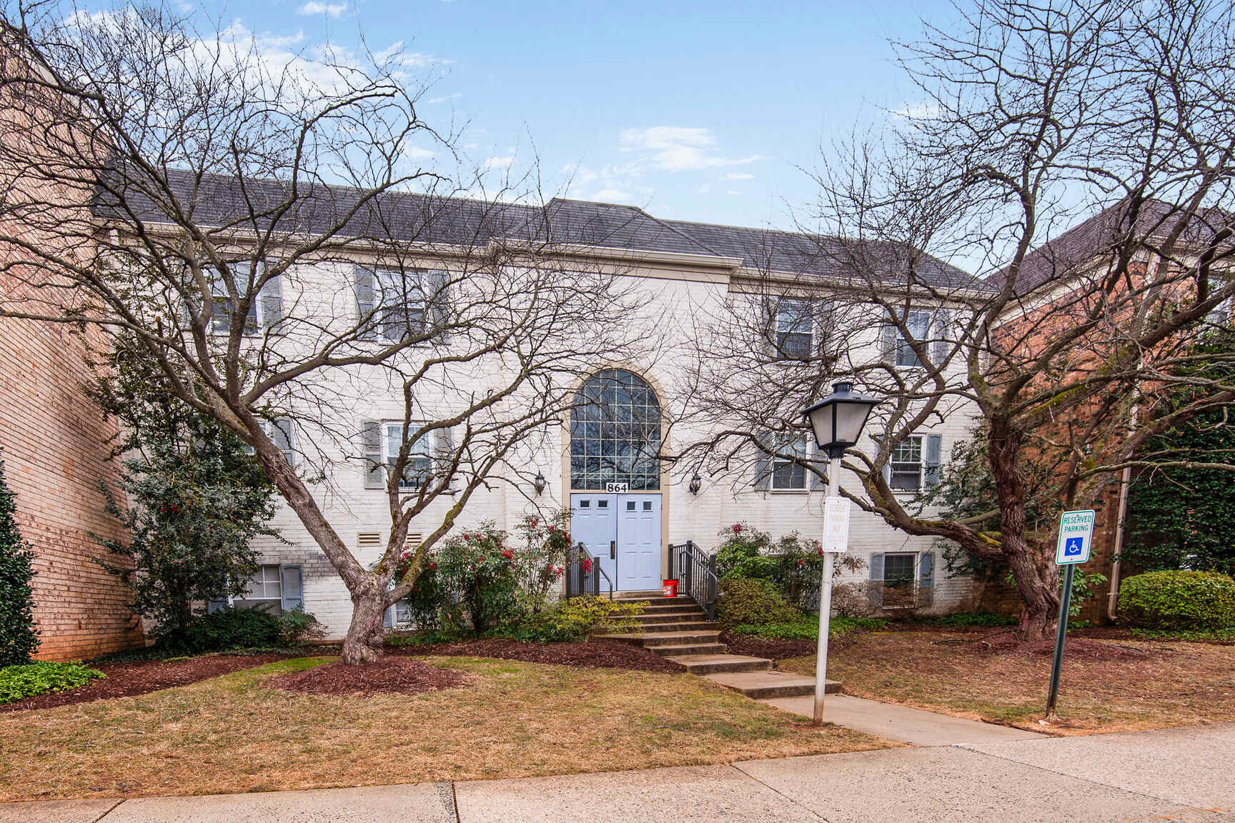 864 College Parkway – photo 1