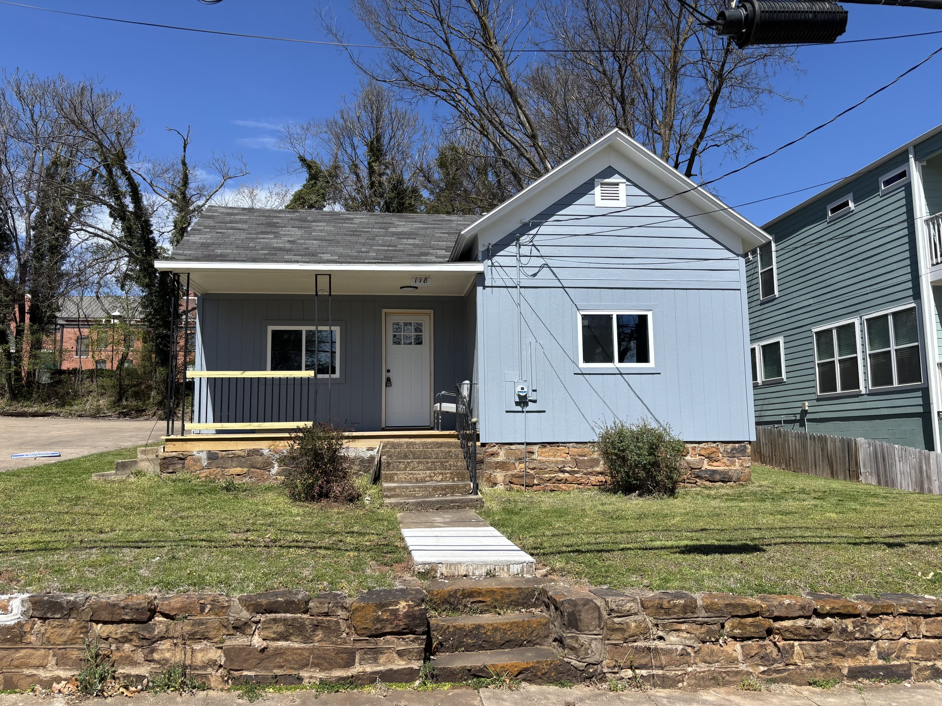 118 East Spring Street – photo 1 of 6