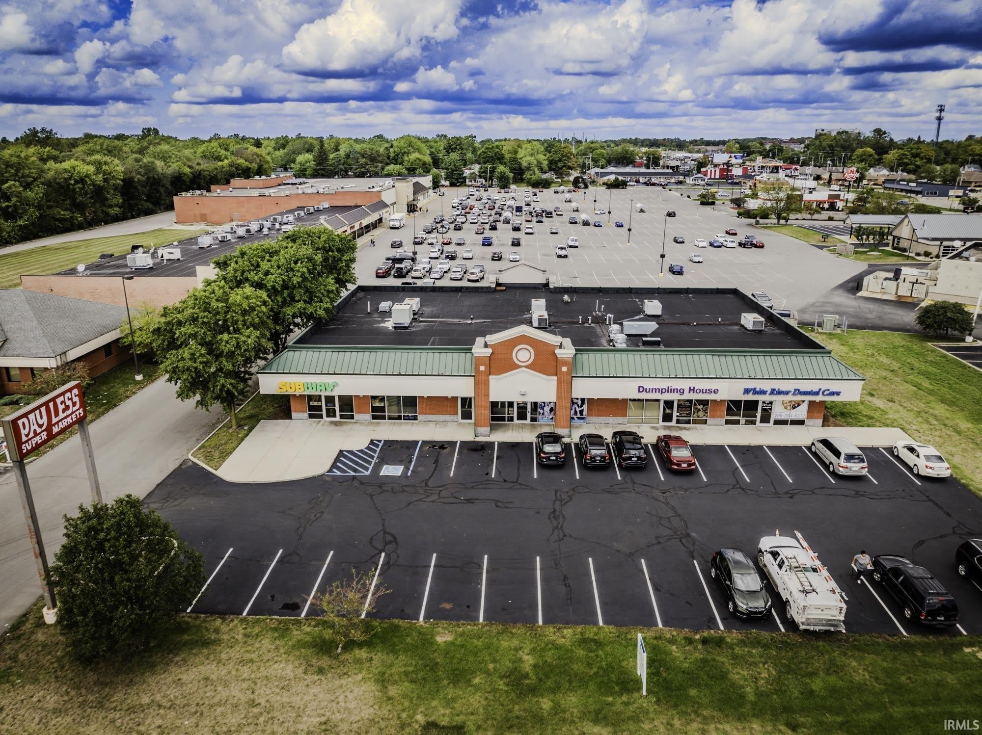 2902 W White River Boulevard – photo 1 of 100