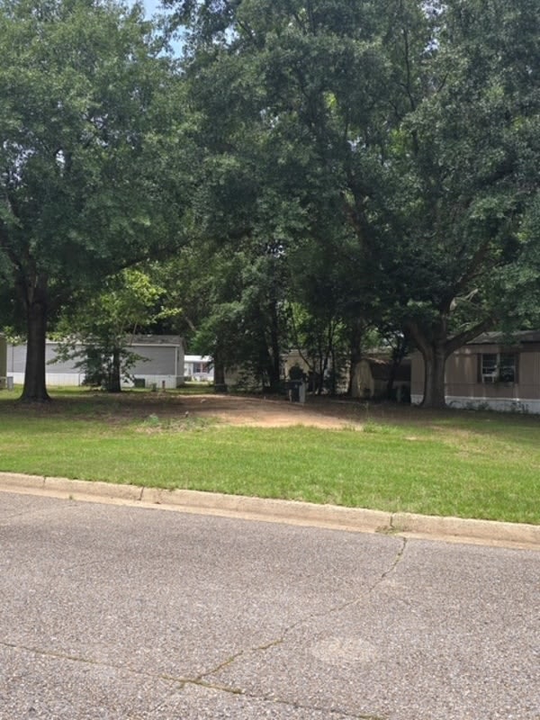 142 Lancelot Circle