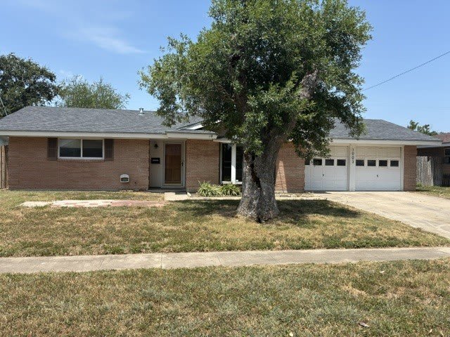 1003 Hall Avenue – photo 1 of 31
