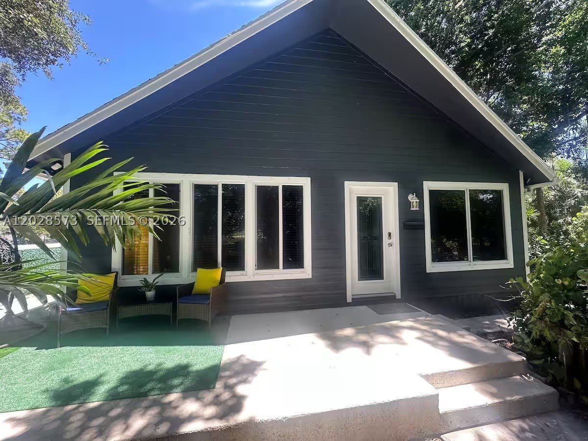12876 154Th Rd N – photo 1 of 20