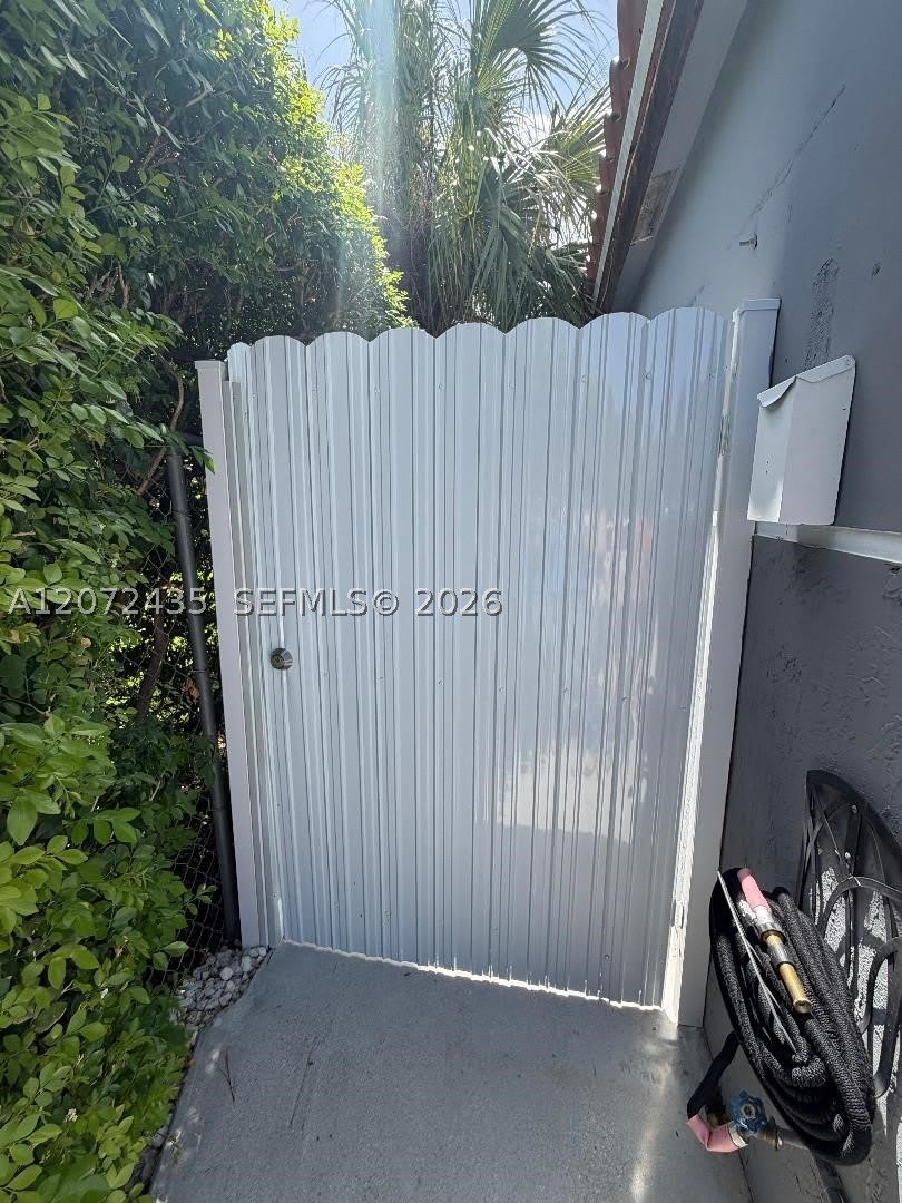 8258 SW 148th Pl – photo 1 of 9