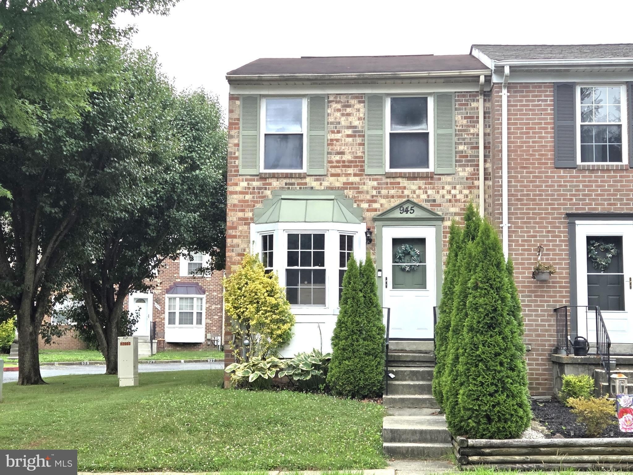 945 REDFIELD Road – photo 1 of 23