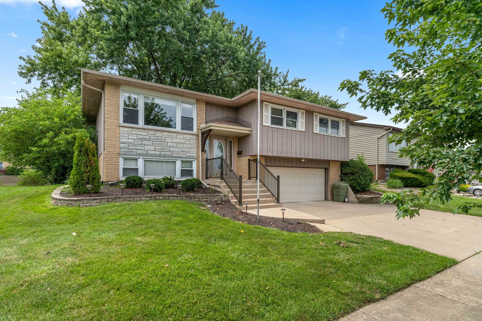15954 Ozark Avenue – photo 1 of 35