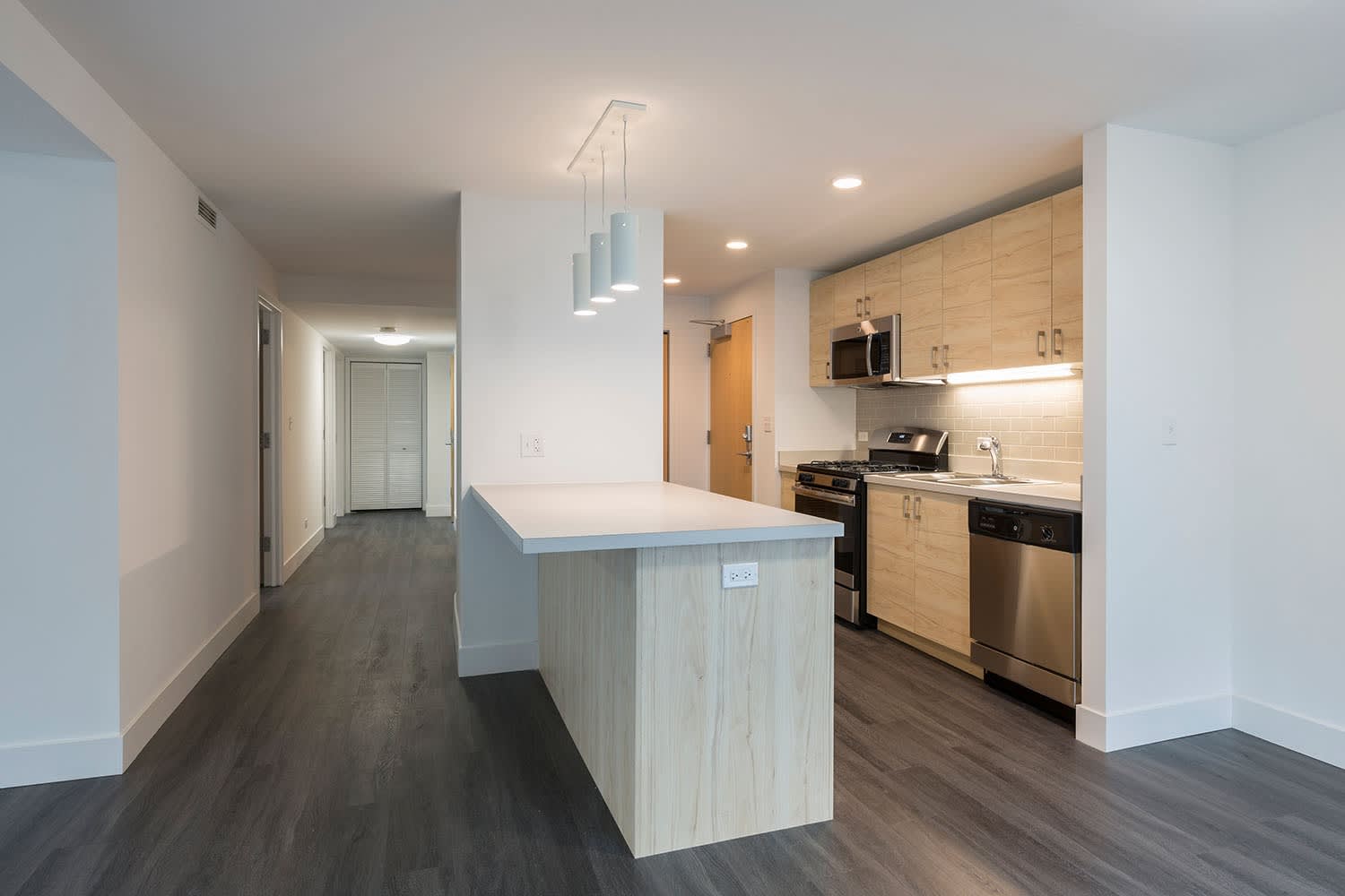 1400 E. 57th Street – photo 1