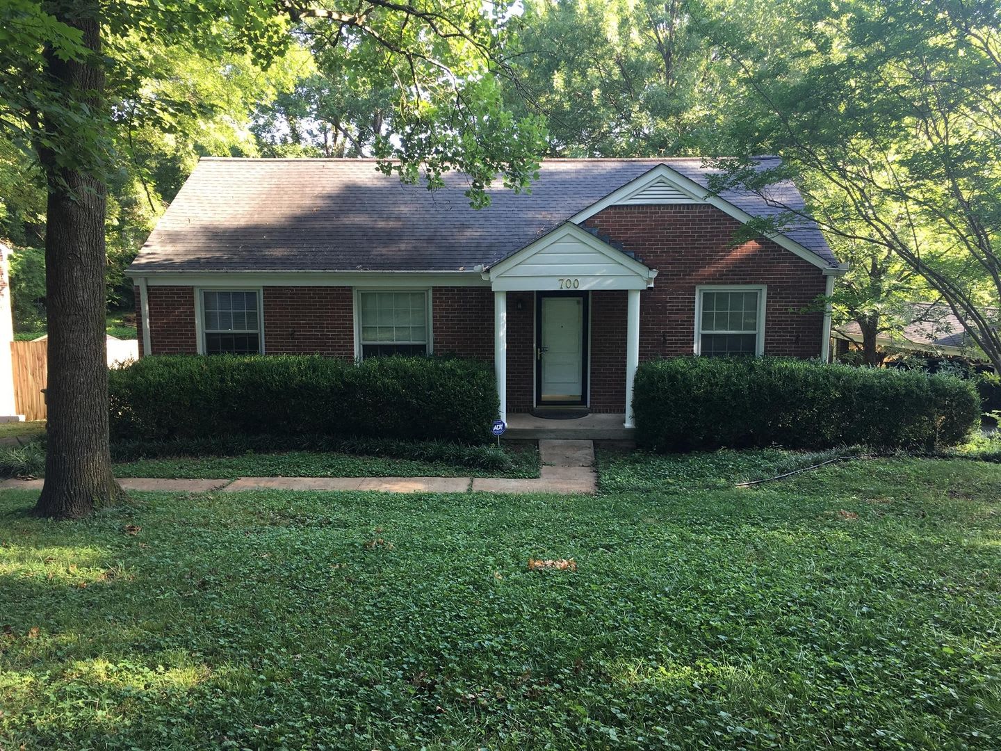 Charming 3 Bedroom 2 Bathroom Home In The Heart Of West Nashville – photo 1