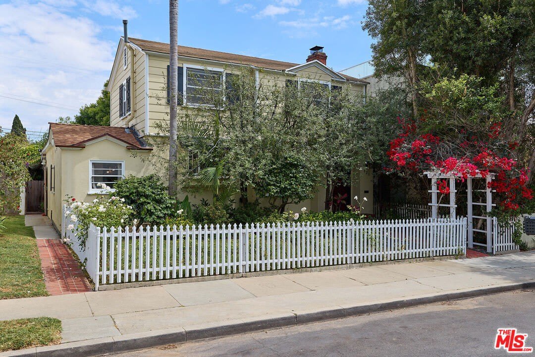 820 Crestmoore Pl – photo 1