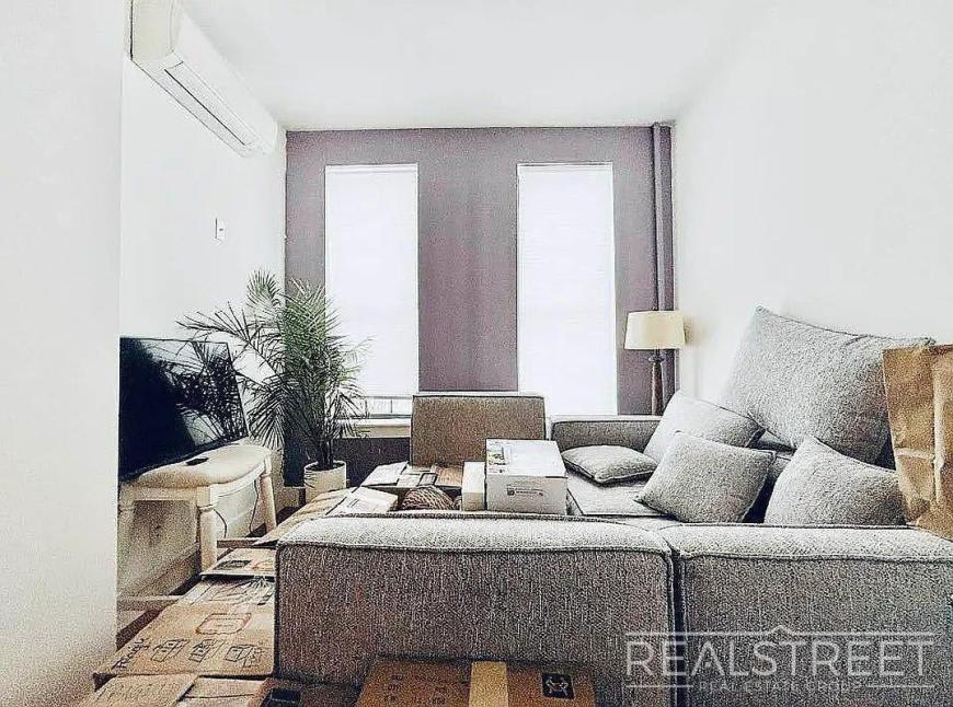 22 Catherine St – photo 1