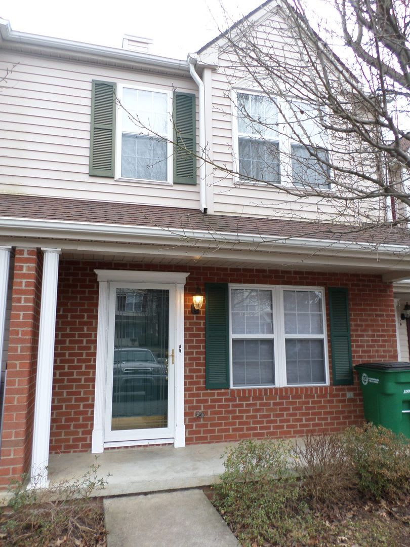 2 Bedroom 2 5 Bath Townhouse – photo 1
