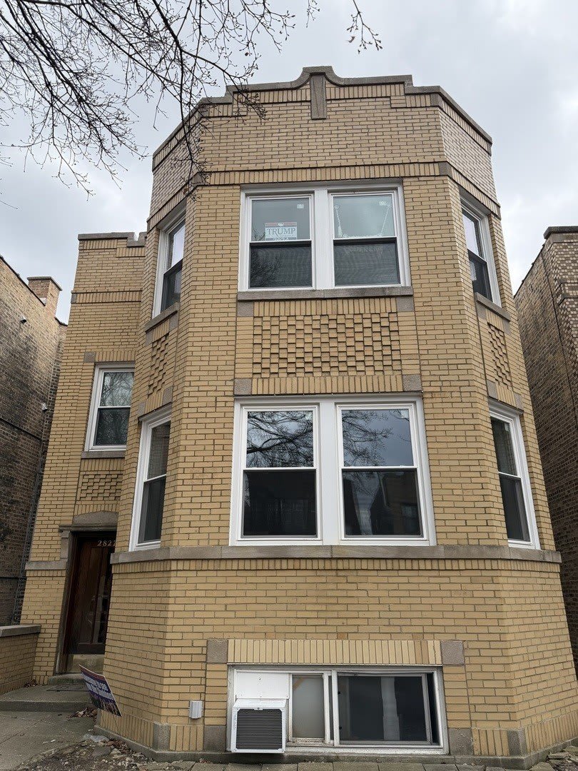 2827 W Lunt Avenue – photo 1