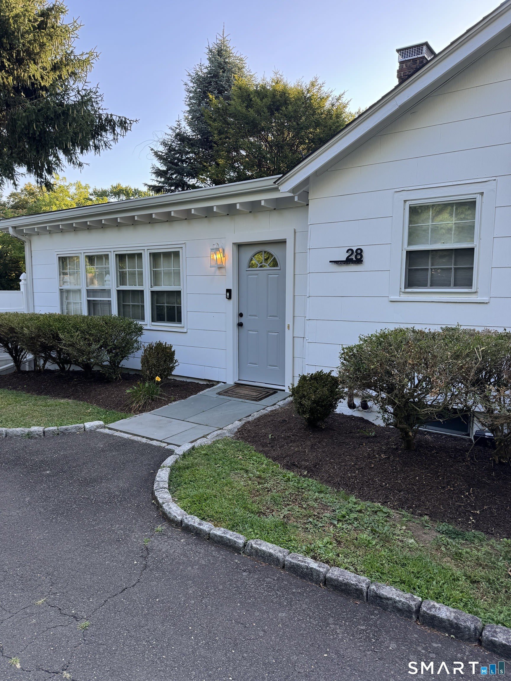 28 Treadwell Avenue – photo 1